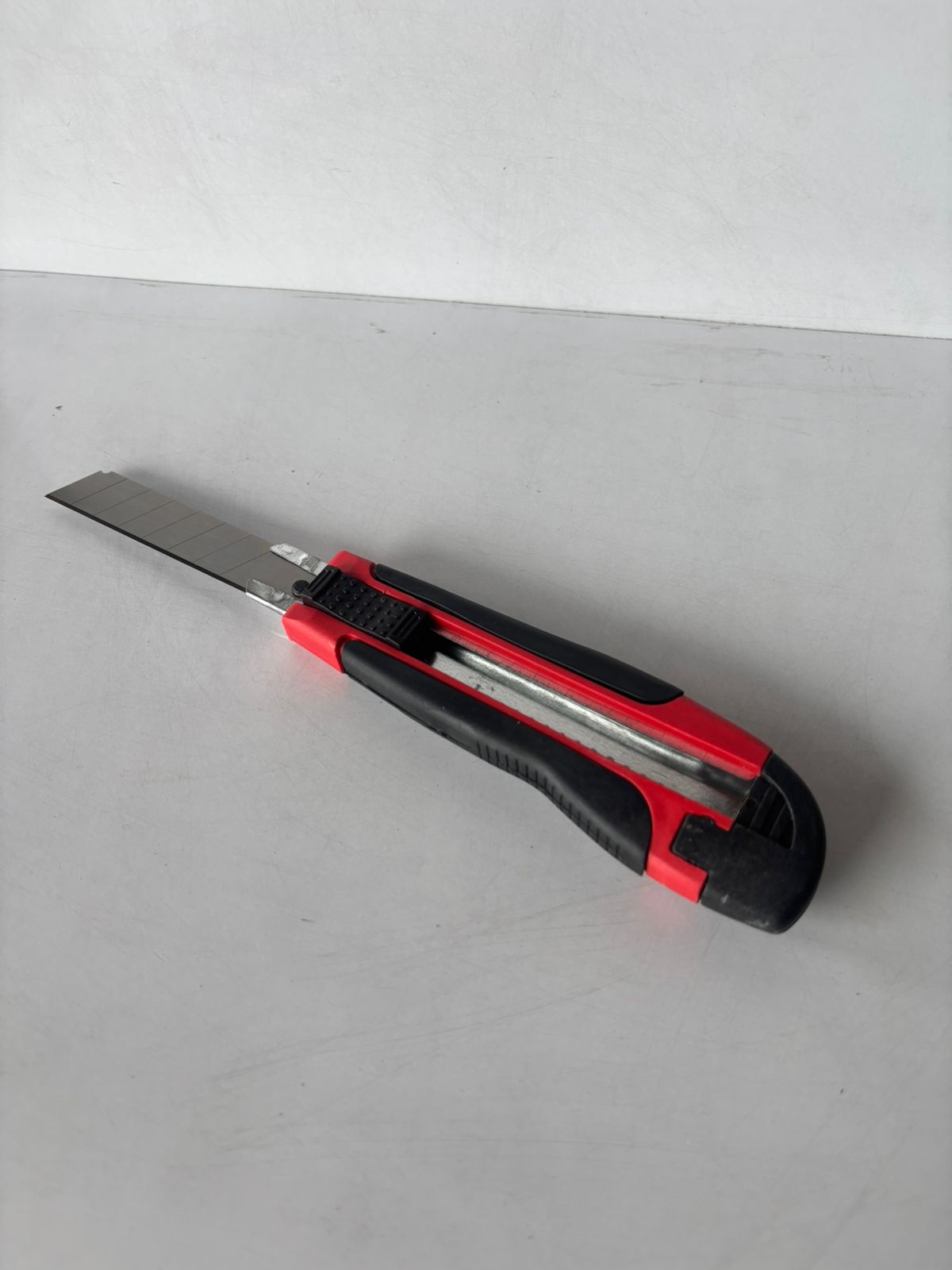 paper cutter utility knife