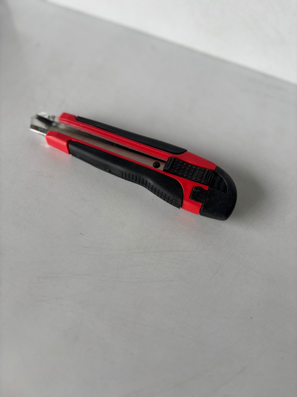paper cutter utility knife