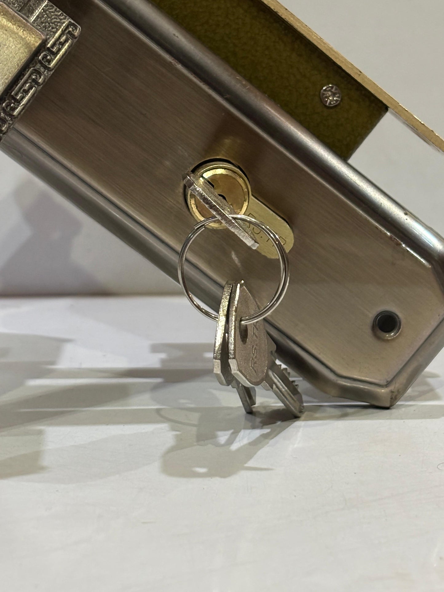 Handle Lock