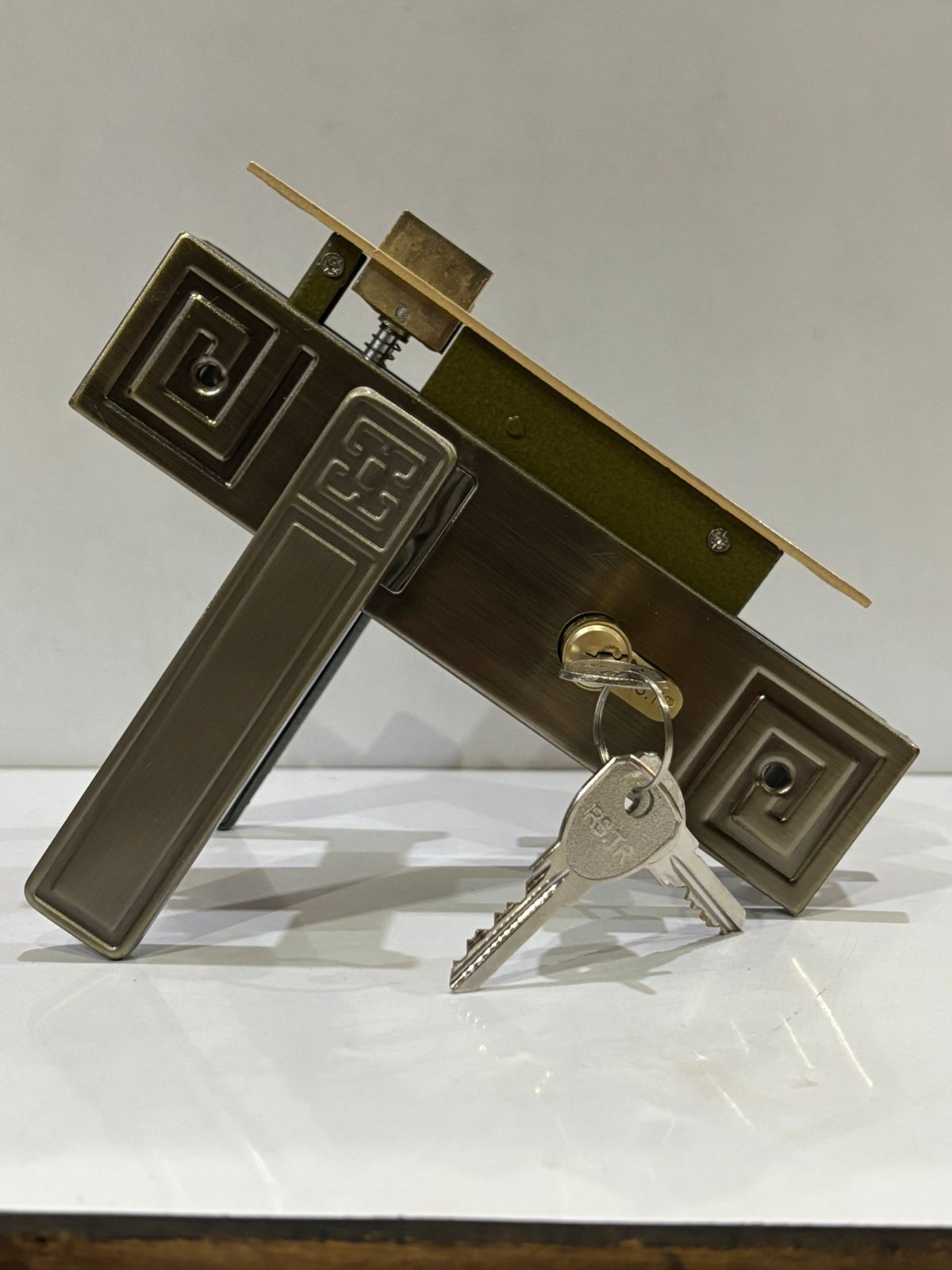 Handle Lock