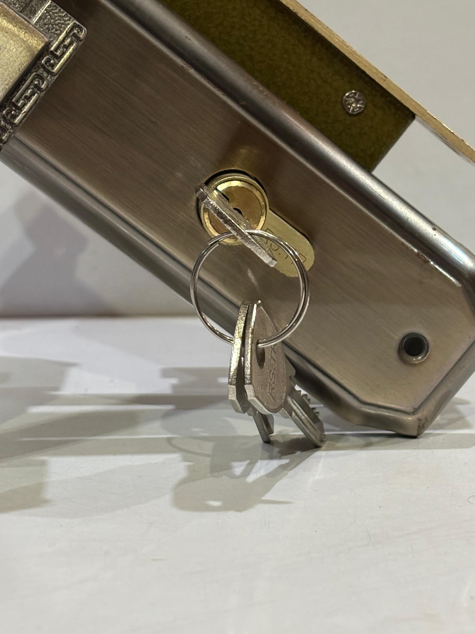 Handle Lock