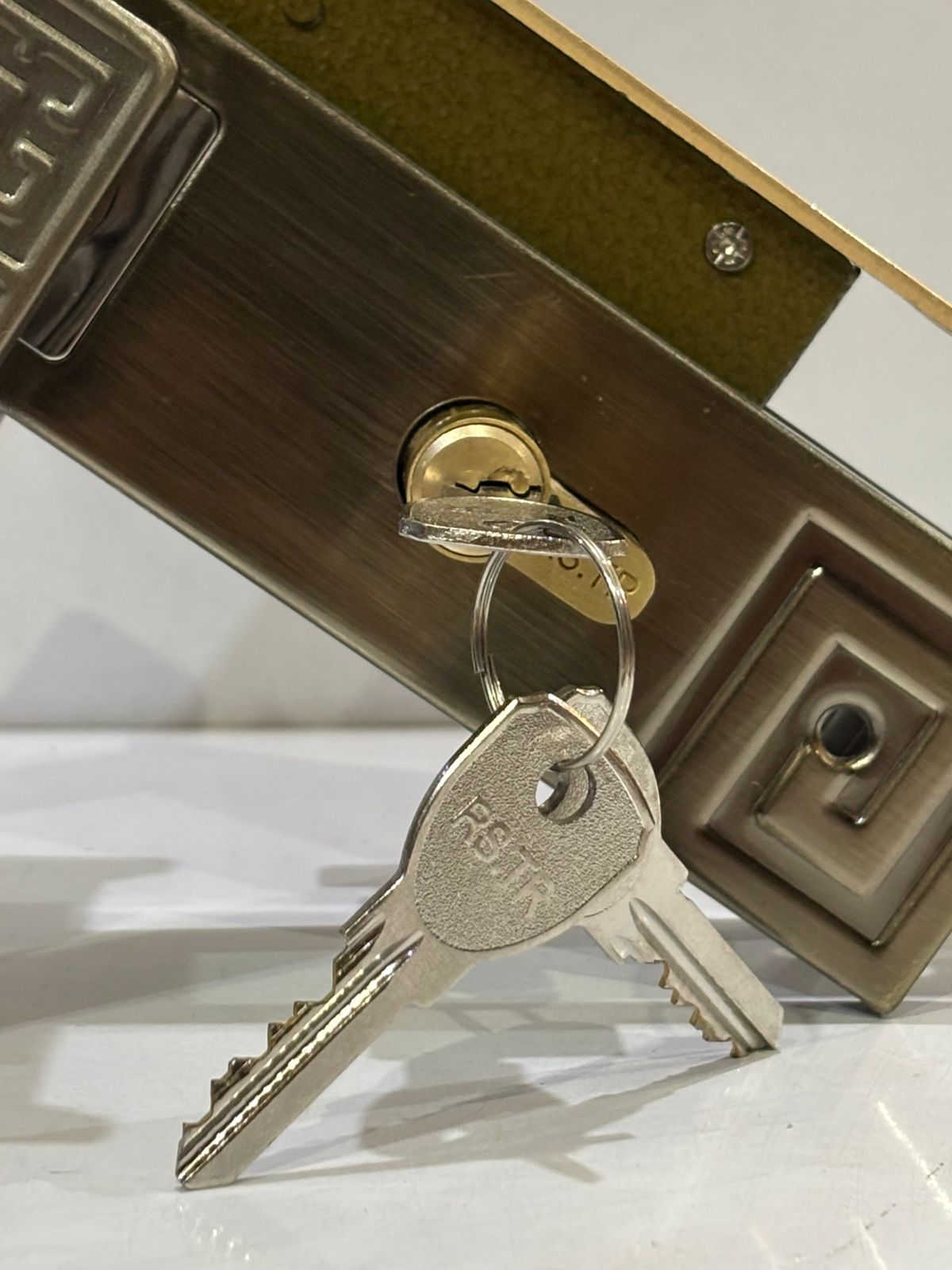 Handle Lock